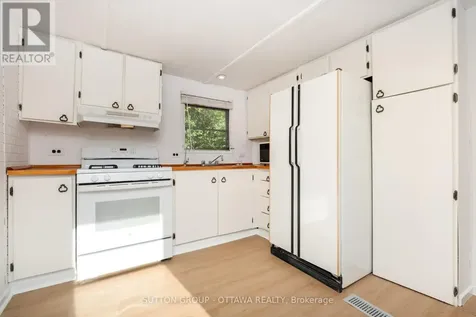 7481 Mitch Owens Road Ottawa ON K1G 3N4