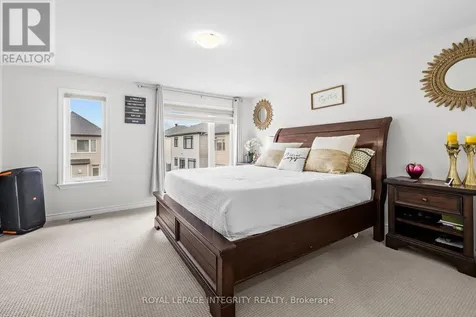 113 Dagenham Street Ottawa ON K2S 2N5