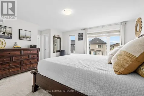 113 Dagenham Street Ottawa ON K2S 2N5