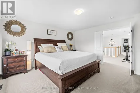 113 Dagenham Street Ottawa ON K2S 2N5