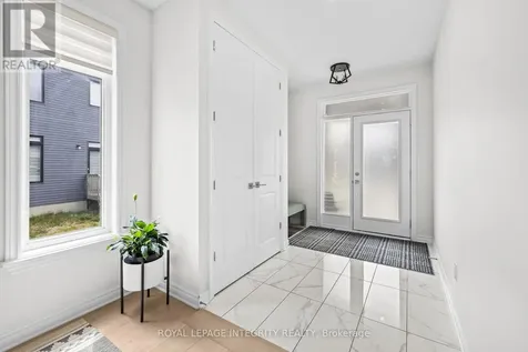 113 Dagenham Street Ottawa ON K2S 2N5