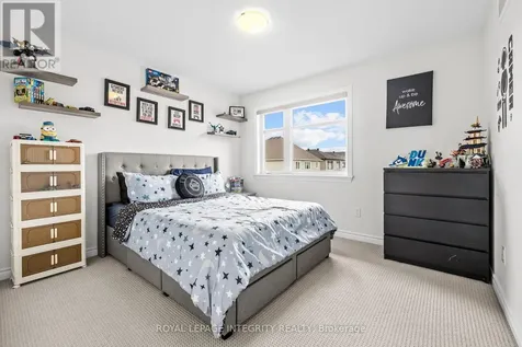 113 Dagenham Street Ottawa ON K2S 2N5