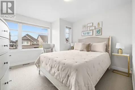 113 Dagenham Street Ottawa ON K2S 2N5