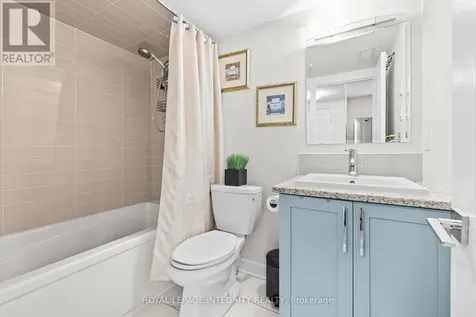 113 Dagenham Street Ottawa ON K2S 2N5