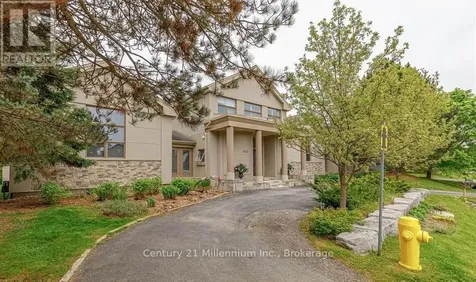 160 Grand Cypress Lane Blue Mountains ON L9Y 0K8