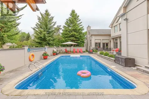 160 Grand Cypress Lane Blue Mountains ON L9Y 0K8