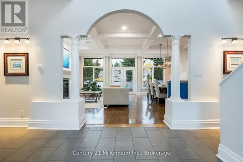 160 Grand Cypress Lane Blue Mountains ON L9Y 0K8