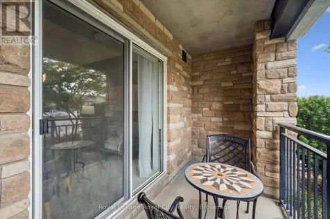 67 Kingsbury Square Guelph (pineridge/westminster Woods) ON N1L 0L3