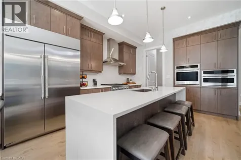 37 Riesling Street Grimsby ON L3M 0L2