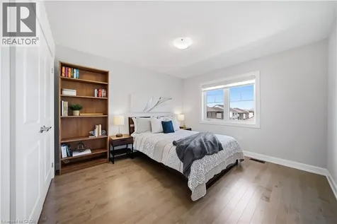 37 Riesling Street Grimsby ON L3M 0L2