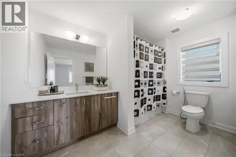37 Riesling Street Grimsby ON L3M 0L2