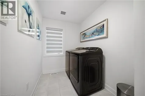 37 Riesling Street Grimsby ON L3M 0L2