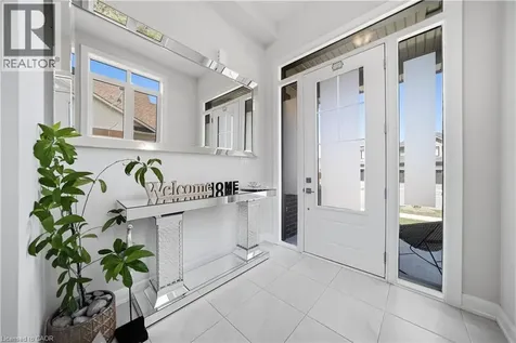 37 Riesling Street Grimsby ON L3M 0L2