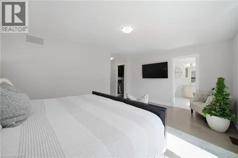 37 Riesling Street Grimsby ON L3M 0L2