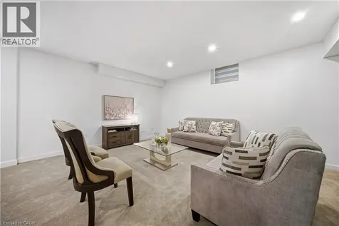 37 Riesling Street Grimsby ON L3M 0L2