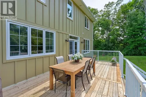 38 Darling Drive Selwyn ON K0L 1T0