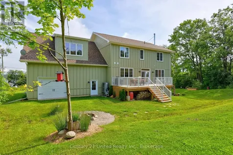 38 Darling Drive Selwyn ON K0L 1T0