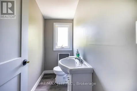 2216 Highway 2 Clarington ON L1C 6C3