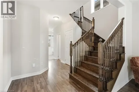 27 Robbins Ridge Paris ON N3L 0H2