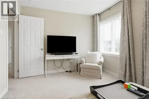 27 Robbins Ridge Paris ON N3L 0H2