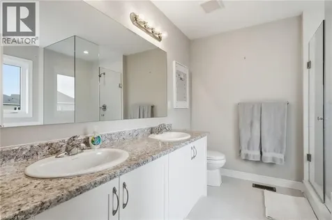 27 Robbins Ridge Paris ON N3L 0H2