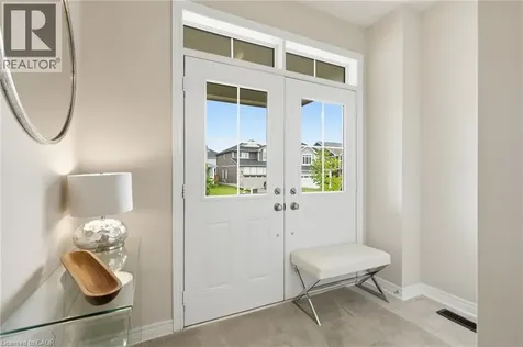 27 Robbins Ridge Paris ON N3L 0H2