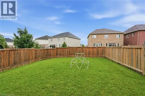 27 Robbins Ridge Paris ON N3L 0H2