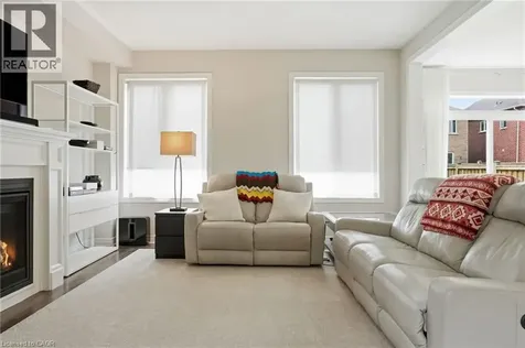 27 Robbins Ridge Paris ON N3L 0H2
