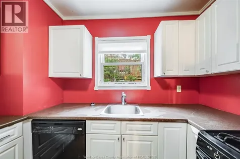 1282 George Avenue Windsor ON N8Y 2X6