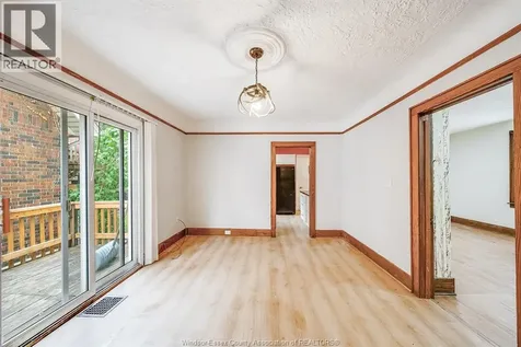 1282 George Avenue Windsor ON N8Y 2X6
