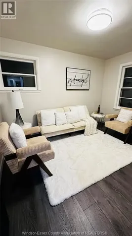 3519 Tecumseh Road West Windsor ON N9C 2B6