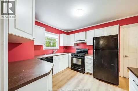 1282 George Avenue Windsor ON N8Y 2X6