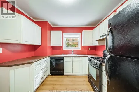 1282 George Avenue Windsor ON N8Y 2X6