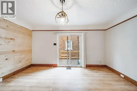 1282 George Avenue Windsor ON N8Y 2X6