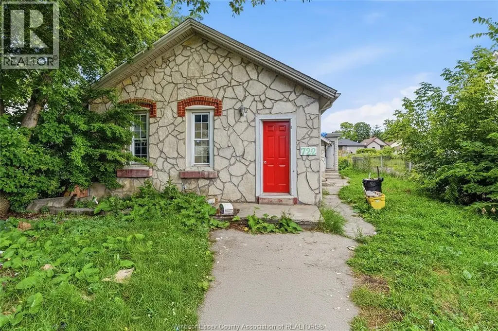 722 Brant Street Windsor ON N9A 3E8