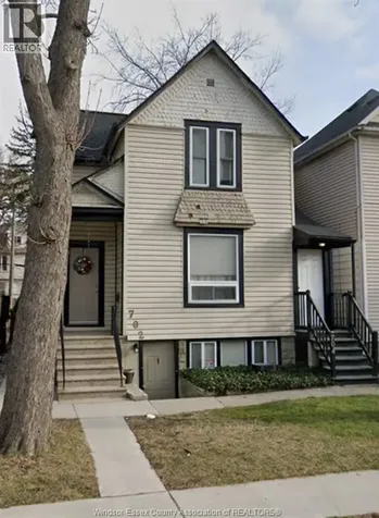702 Lincoln Road Windsor ON N8V 2G7