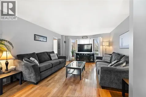 9 Sherwood Leamington ON N8H 4V1