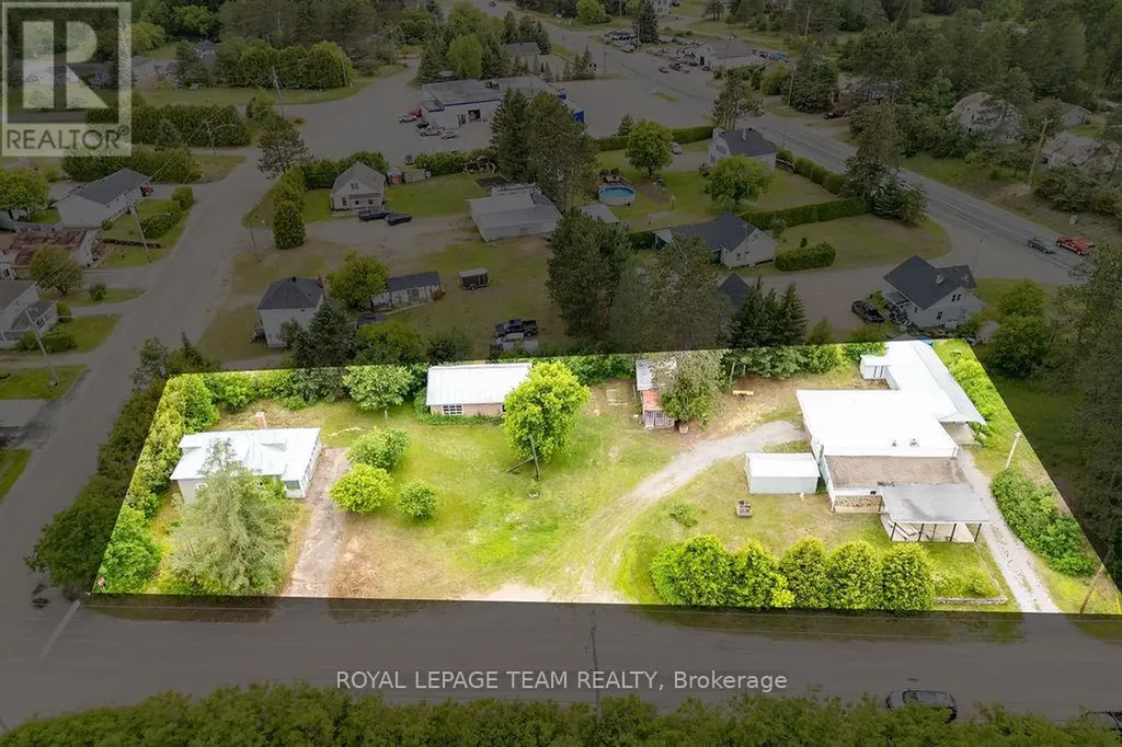 19 Lepinski Road Madawaska Valley ON K0J 1B0