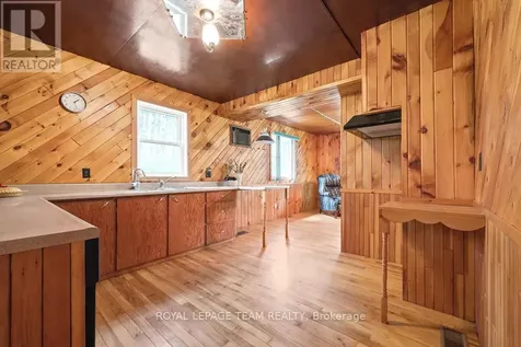 19 Lepinski Road Madawaska Valley ON K0J 1B0