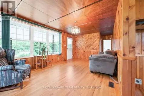 19 Lepinski Road Madawaska Valley ON K0J 1B0