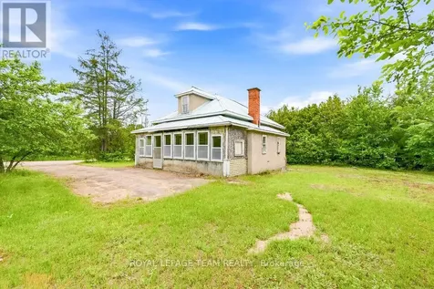 19 Lepinski Road Madawaska Valley ON K0J 1B0