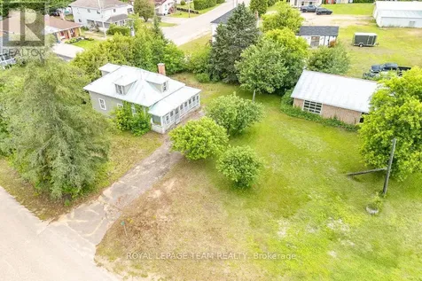 19 Lepinski Road Madawaska Valley ON K0J 1B0