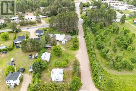 19 Lepinski Road Madawaska Valley ON K0J 1B0
