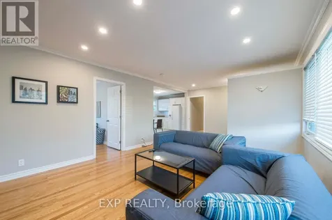107 Hilliard Avenue Ottawa ON K2E 6C5