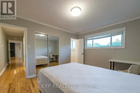 107 Hilliard Avenue Ottawa ON K2E 6C5