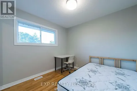 107 Hilliard Avenue Ottawa ON K2E 6C5