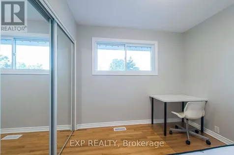 107 Hilliard Avenue Ottawa ON K2E 6C5