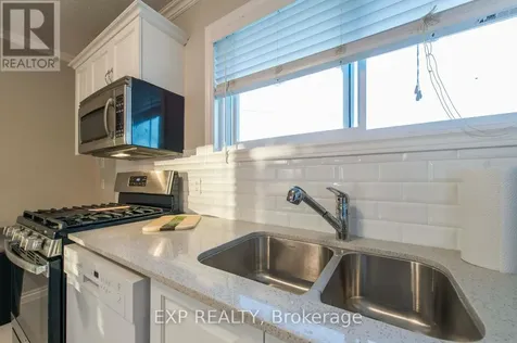 107 Hilliard Avenue Ottawa ON K2E 6C5