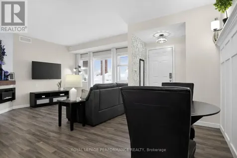 135 Harthill Way Ottawa ON K2J 5V1