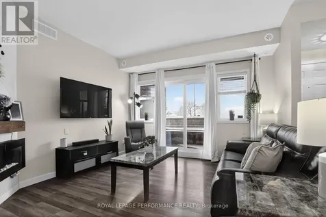 135 Harthill Way Ottawa ON K2J 5V1